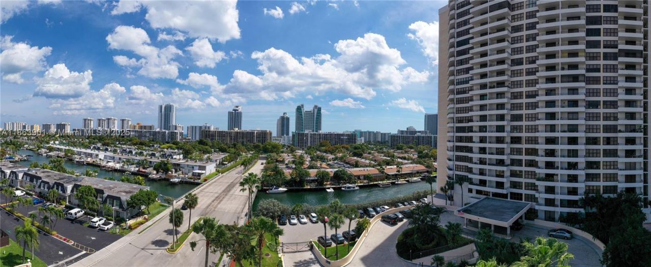 2500 Parkview Dr, Unit 2408, Hallandale Beach, FL 33009 Photo