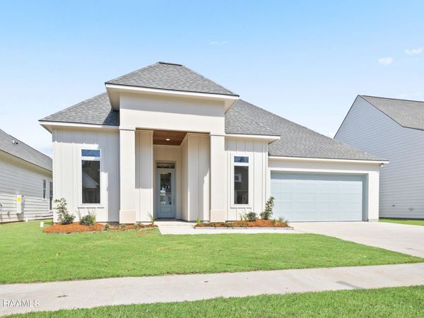 227 Treescape Drive, Lafayette, LA 70508