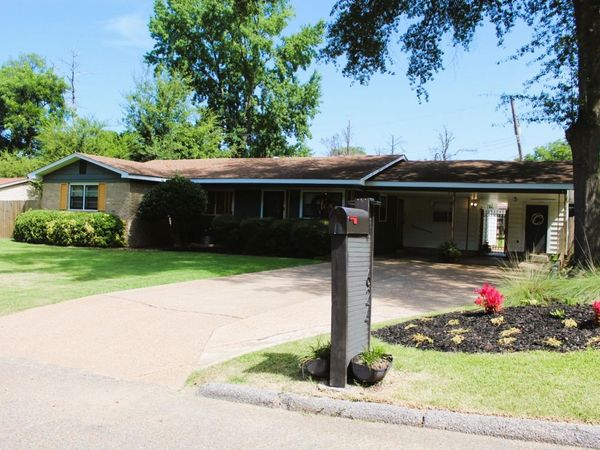 624 Cedar, West Helena, AR 72390