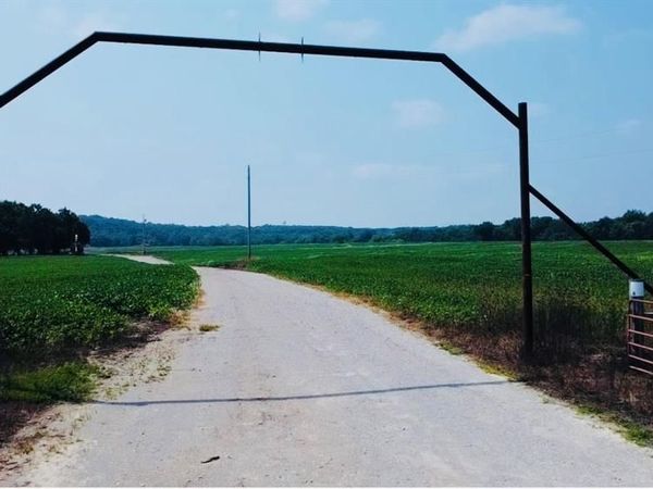 4159 NW State Route FF Highway, Adrian, MO 64730