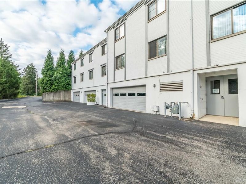 5416 Landau Drive, Unit 7, Dayton, OH 45429 Photo 9