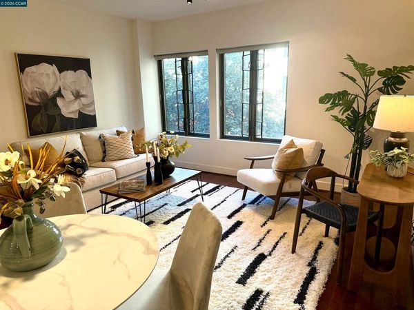 438 438 W Grand Ave, Unit 528, Oakland, CA 94612