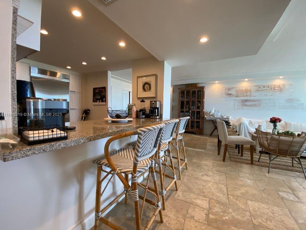 100 Bayview Dr, Unit 1924, Sunny Isles Beach, FL 33160 Photo