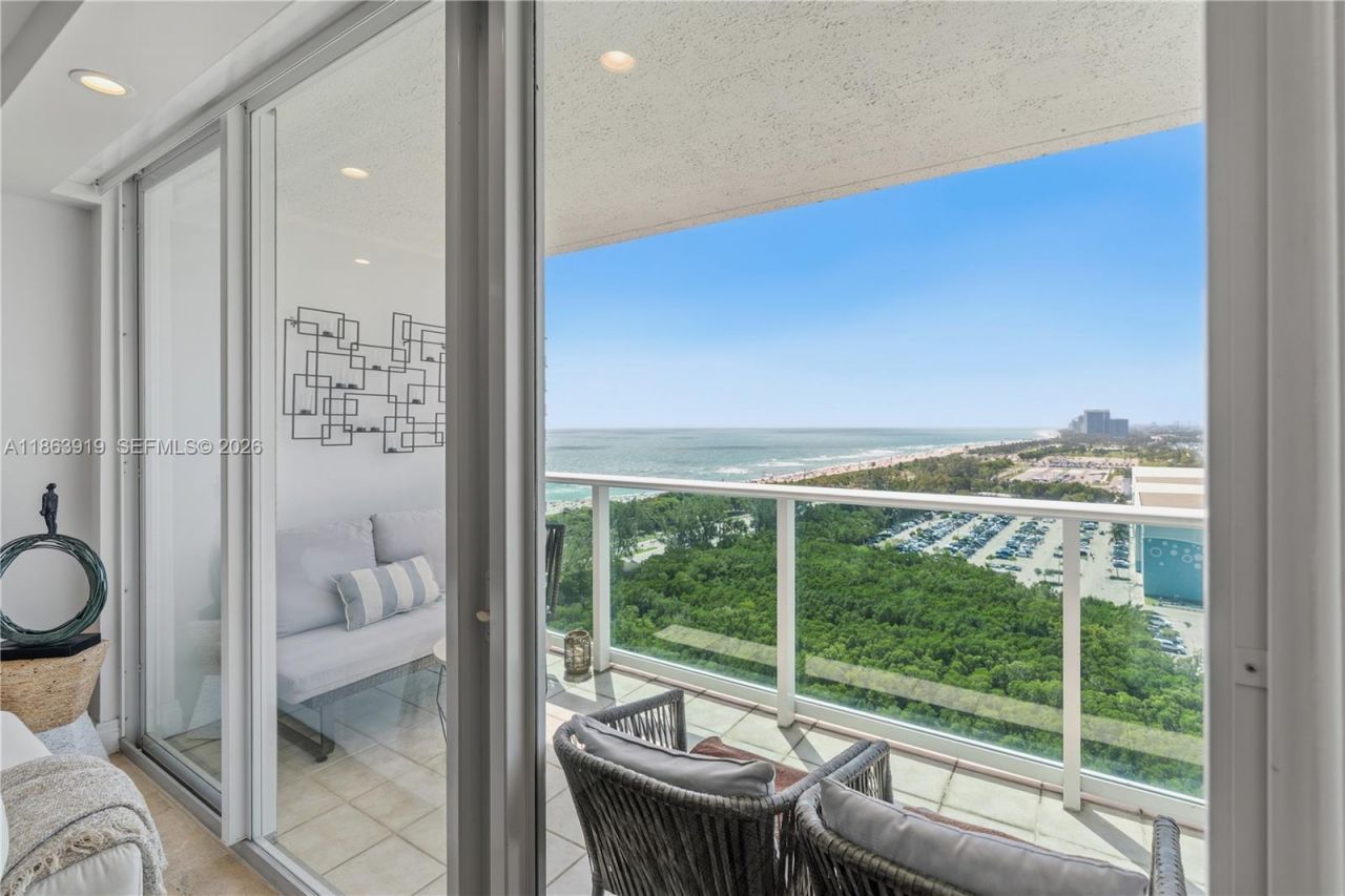 100 Bayview Dr, Unit 1924, Sunny Isles Beach, FL 33160 Photo