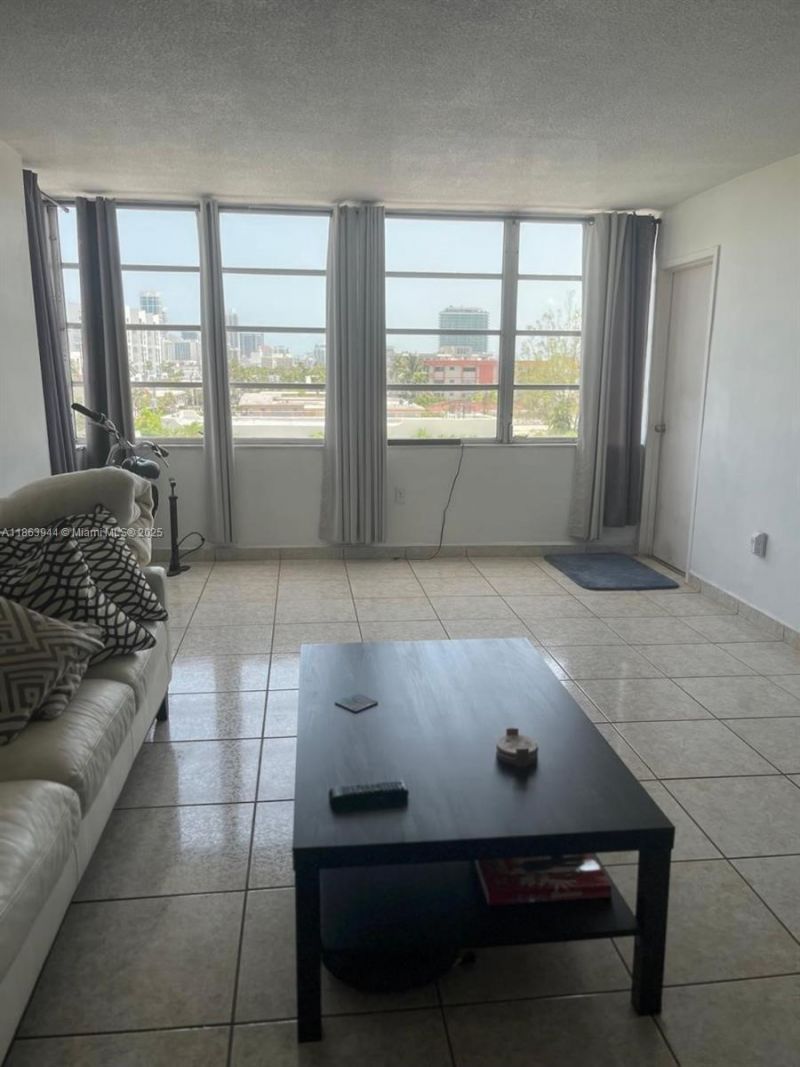 8000 Harding Ave, Unit 5B, Miami Beach, FL 33141 Photo