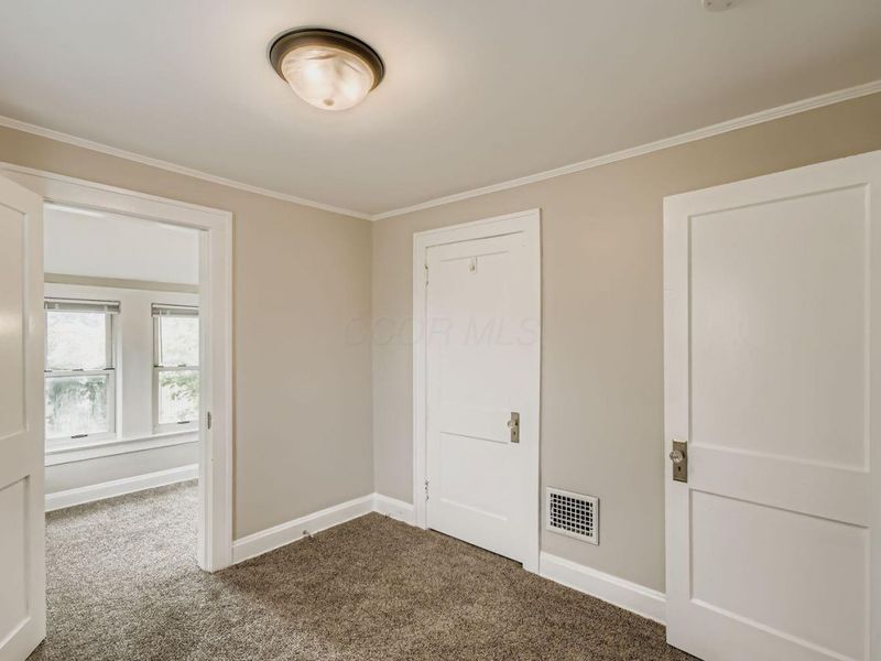 19 E Castle Road, Columbus, OH 43207 Photo 23