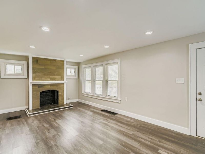 19 E Castle Road, Columbus, OH 43207 Photo 5