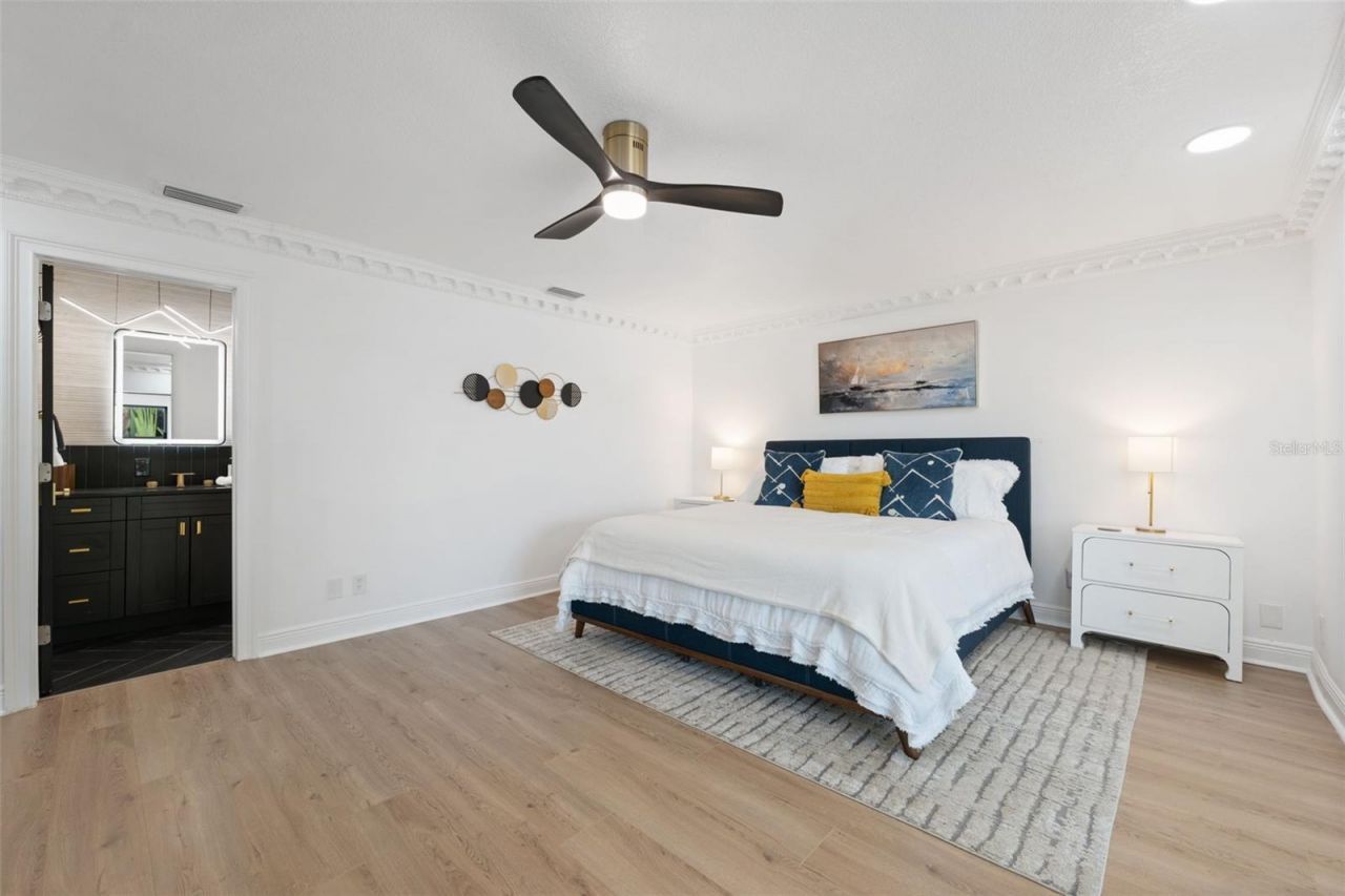 900 79th Street S, Saint Petersburg, FL 33707 Photo