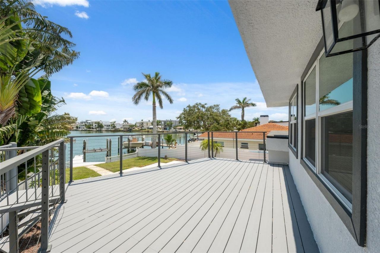 900 79th Street S, Saint Petersburg, FL 33707 Photo