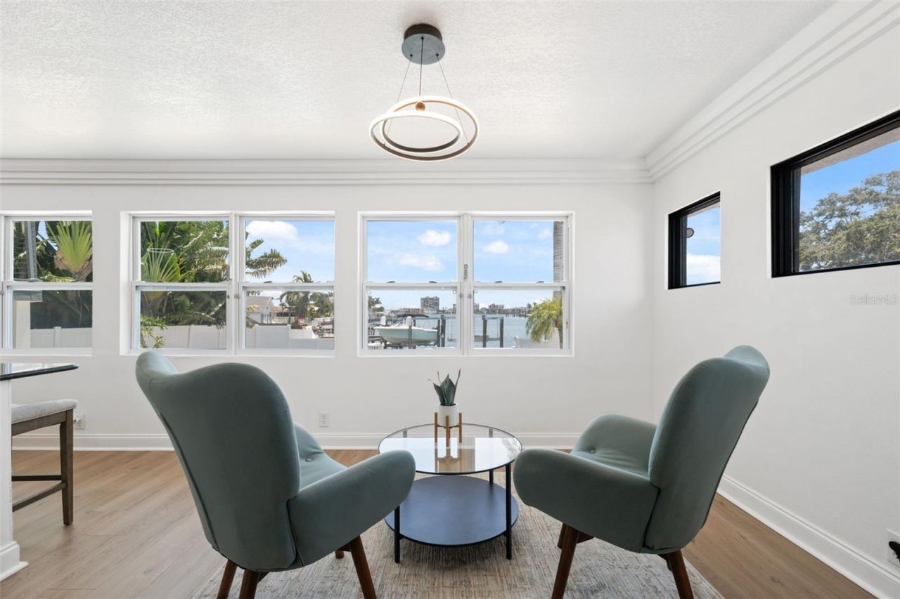 900 79th Street S, Saint Petersburg, FL 33707 Photo