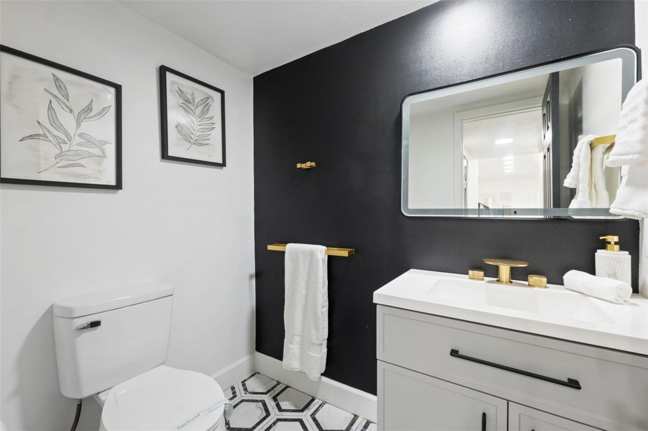 900 79th Street S, Saint Petersburg, FL 33707 Photo