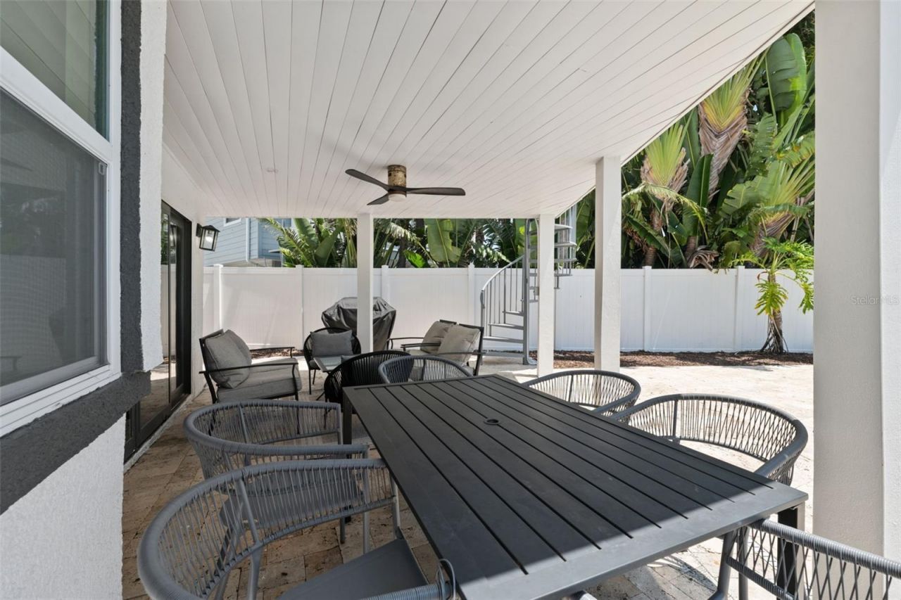 900 79th Street S, Saint Petersburg, FL 33707 Photo