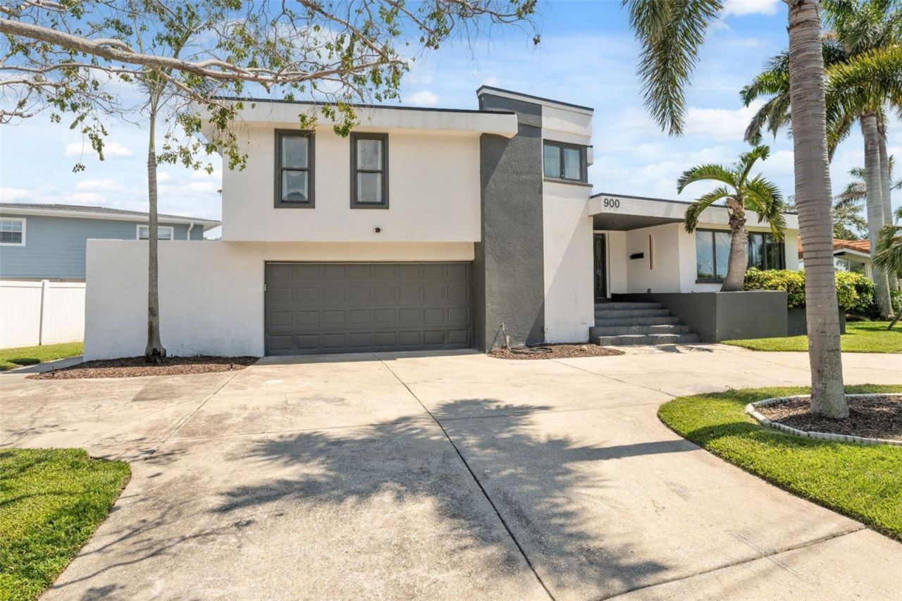 900 79th Street S, Saint Petersburg, FL 33707 Photo