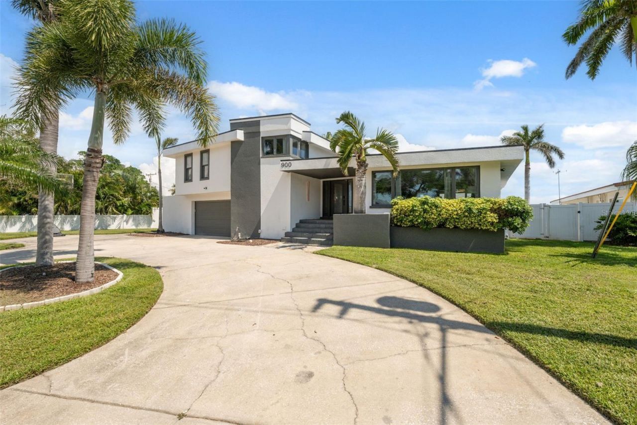 900 79th Street S, Saint Petersburg, FL 33707 Photo