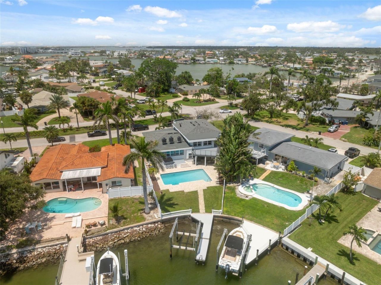 900 79th Street S, Saint Petersburg, FL 33707 Photo