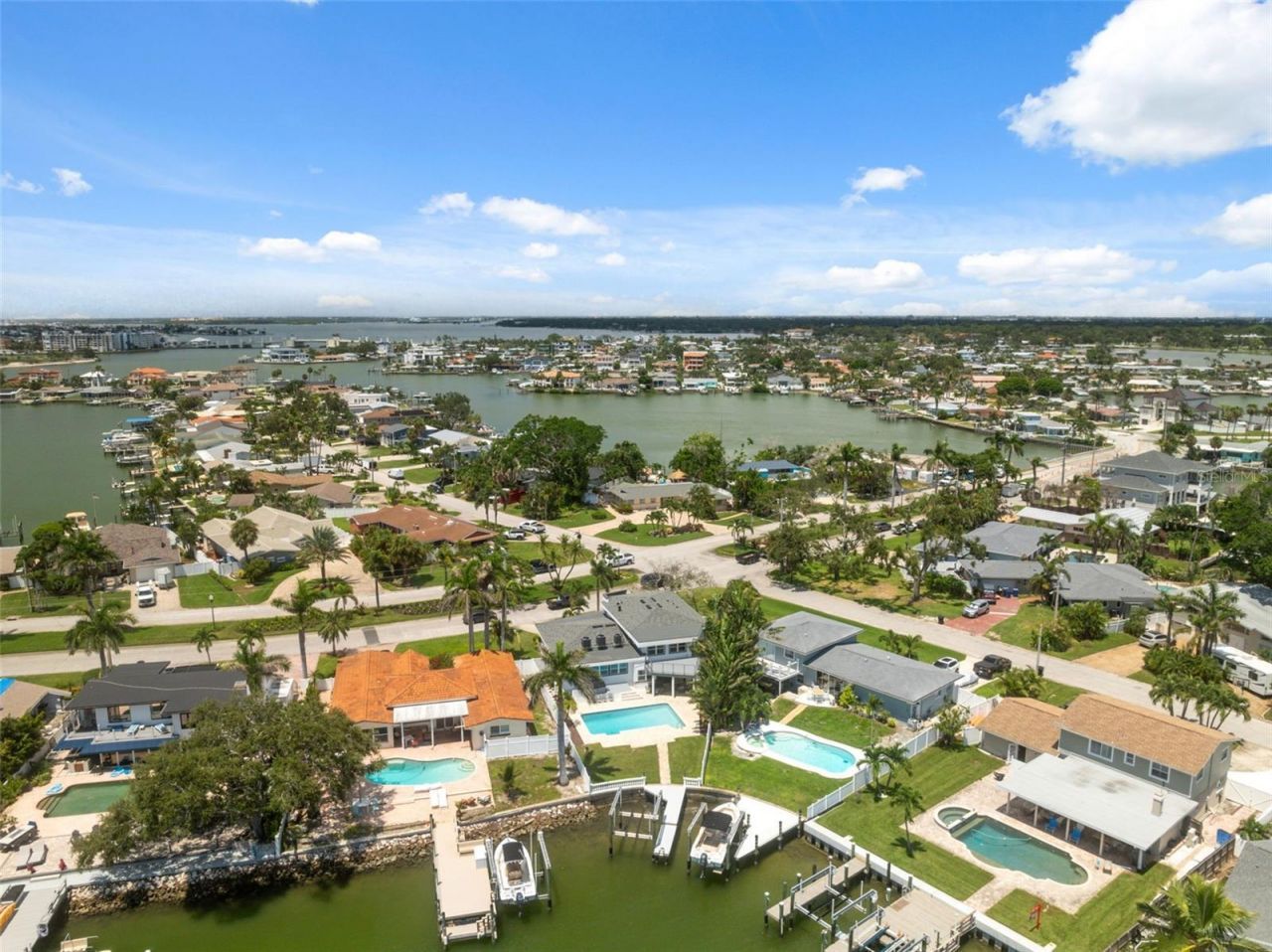 900 79th Street S, Saint Petersburg, FL 33707 Photo