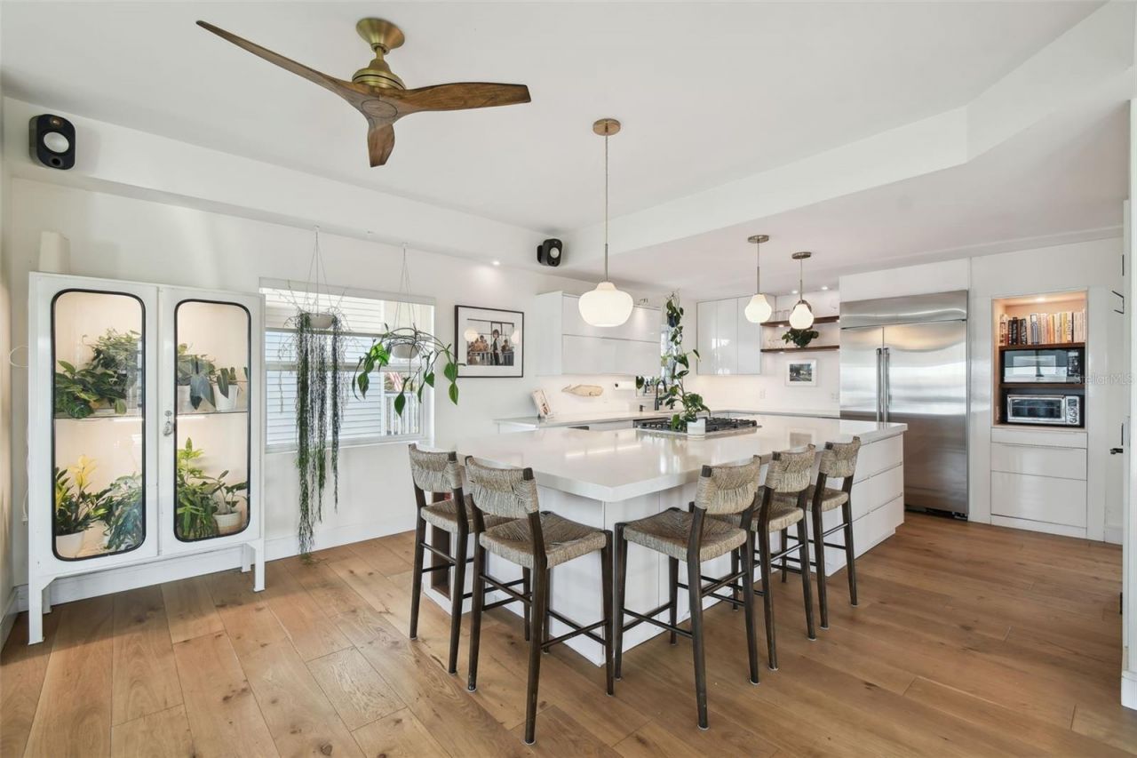 1640 Sea Breeze Drive, Tarpon Springs, FL 34689 Photo