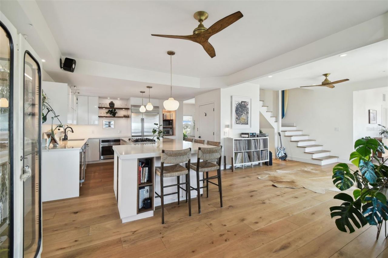 1640 Sea Breeze Drive, Tarpon Springs, FL 34689 Photo