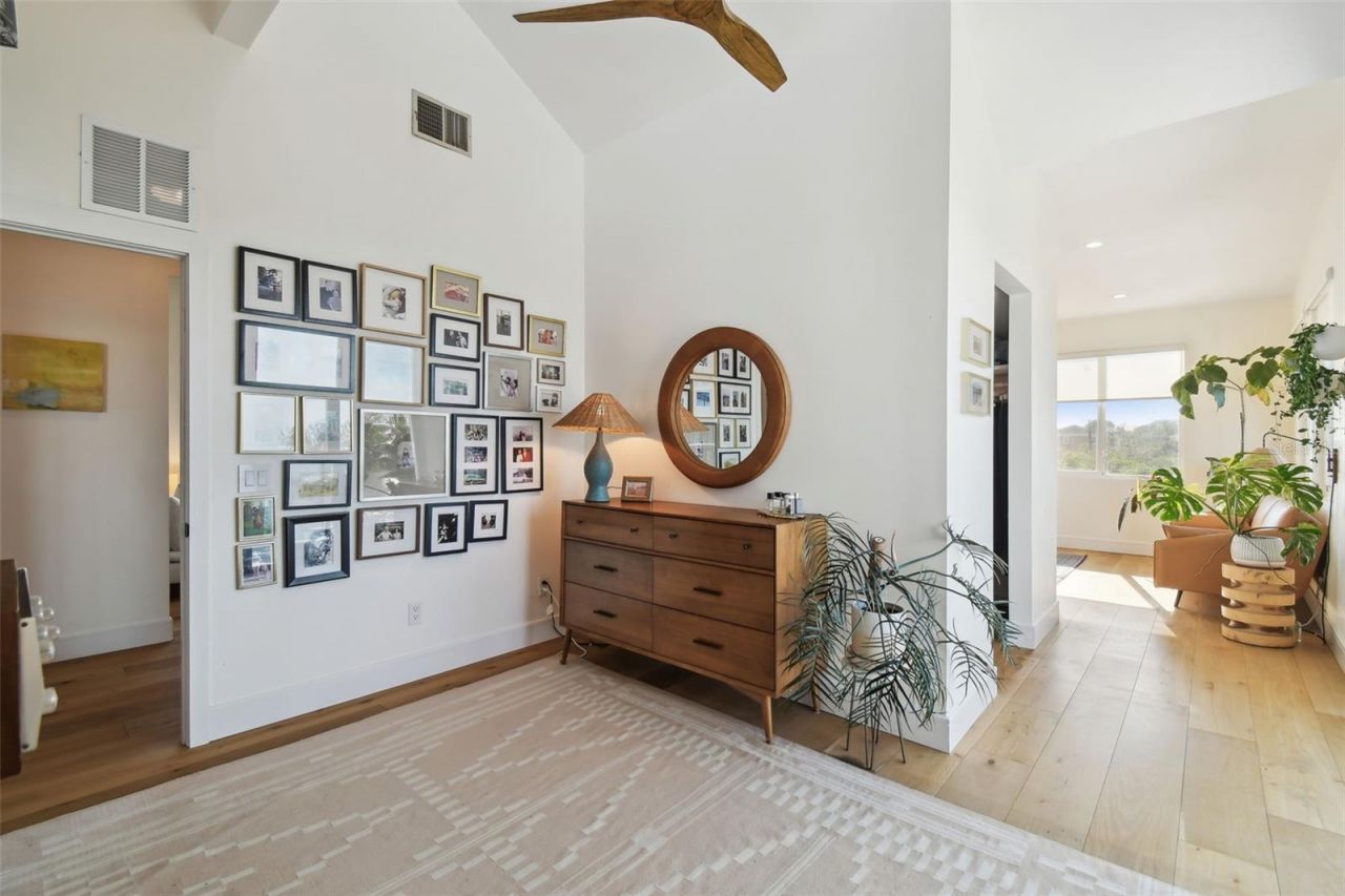 1640 Sea Breeze Drive, Tarpon Springs, FL 34689 Photo