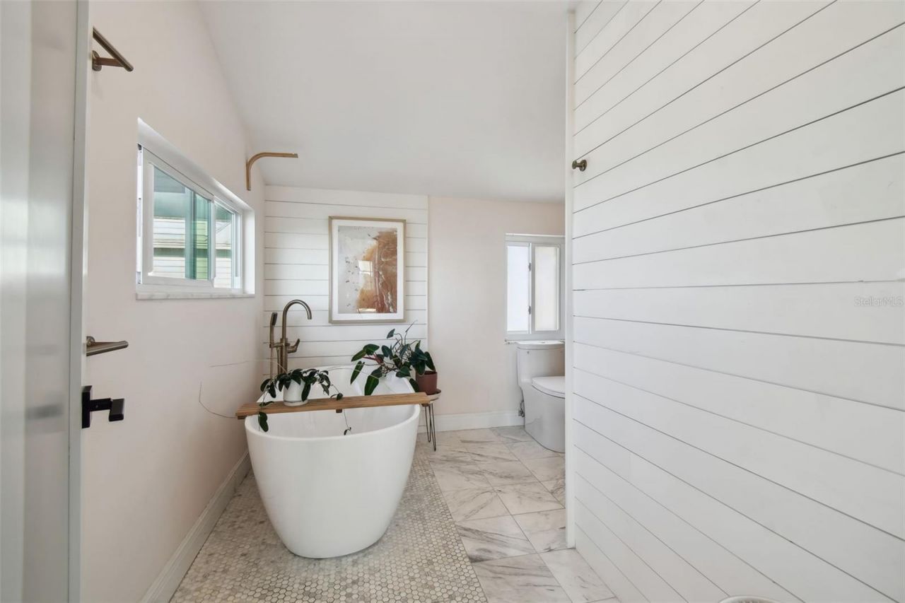 1640 Sea Breeze Drive, Tarpon Springs, FL 34689 Photo