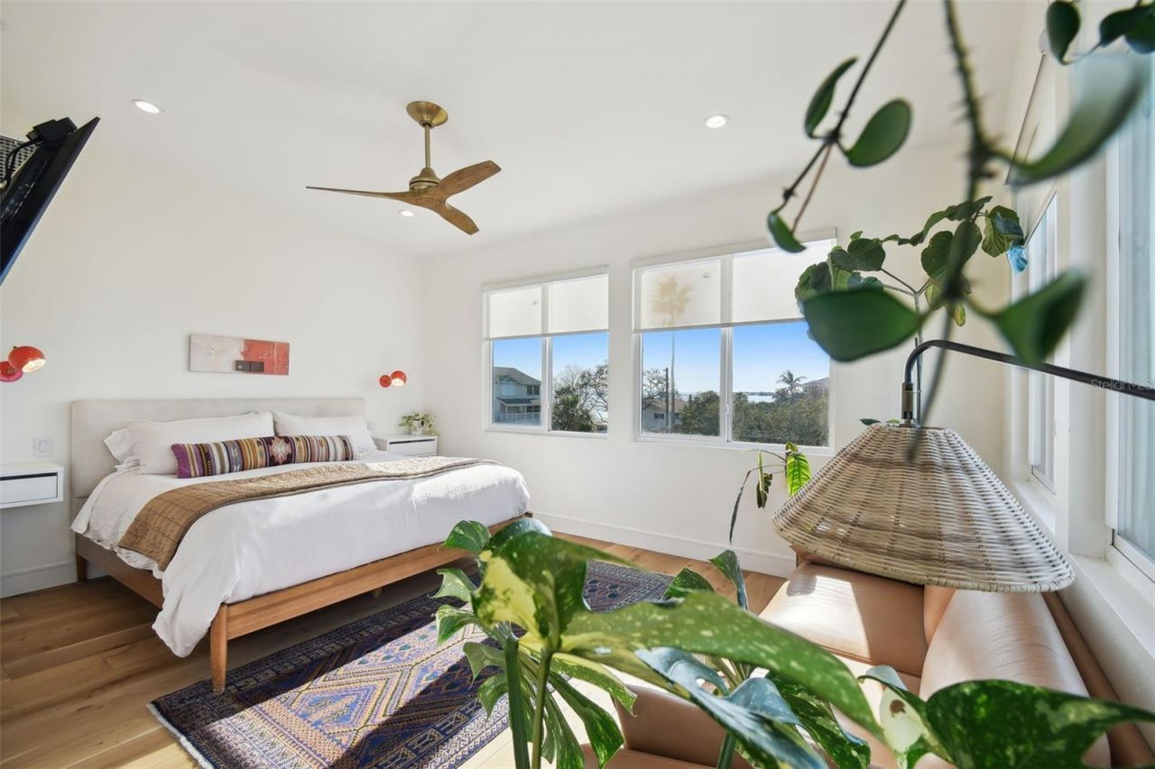 1640 Sea Breeze Drive, Tarpon Springs, FL 34689 Photo