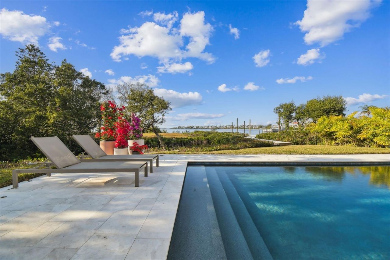 1640 Sea Breeze Drive, Tarpon Springs, FL 34689 Photo