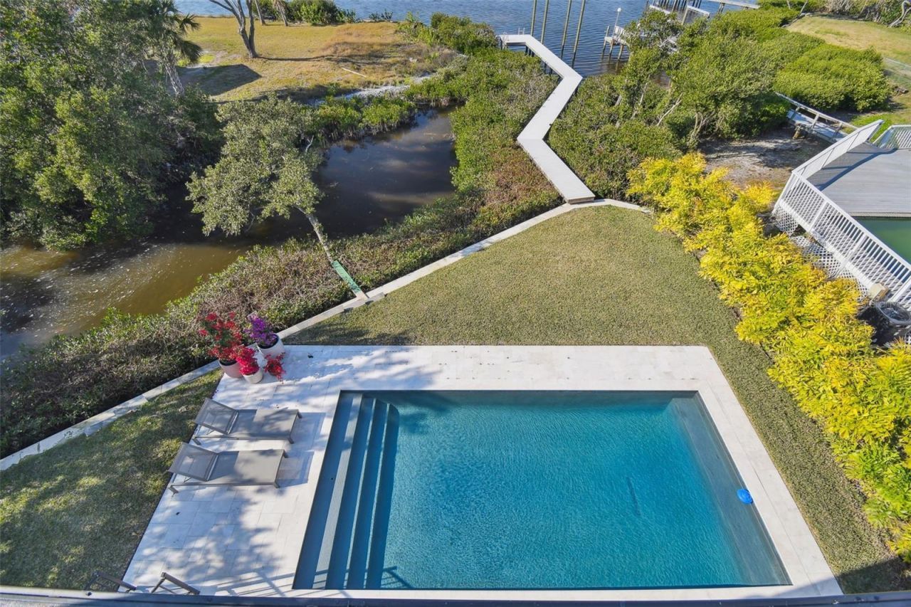 1640 Sea Breeze Drive, Tarpon Springs, FL 34689 Photo