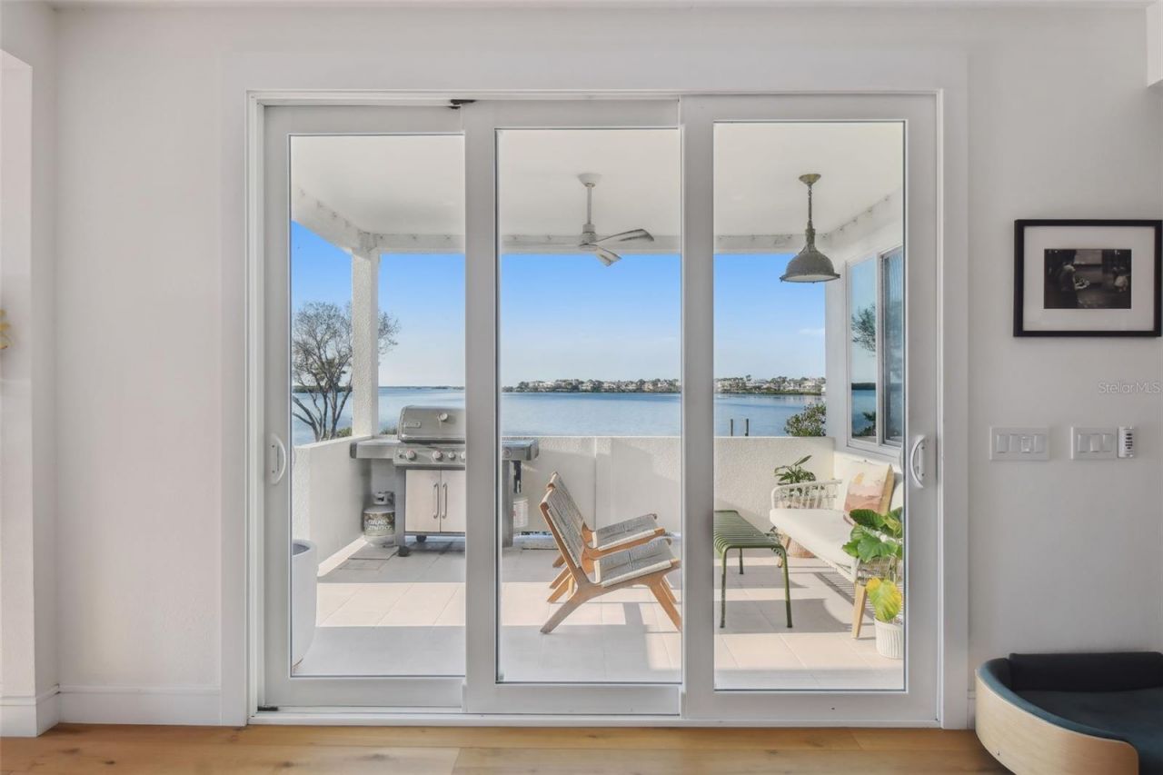 1640 Sea Breeze Drive, Tarpon Springs, FL 34689 Photo