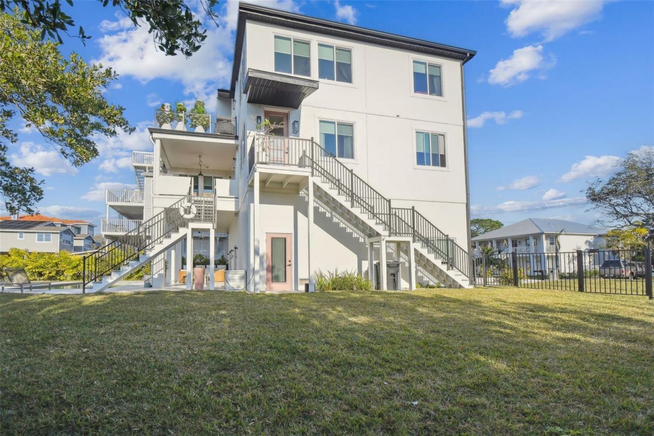 1640 Sea Breeze Drive, Tarpon Springs, FL 34689 Photo