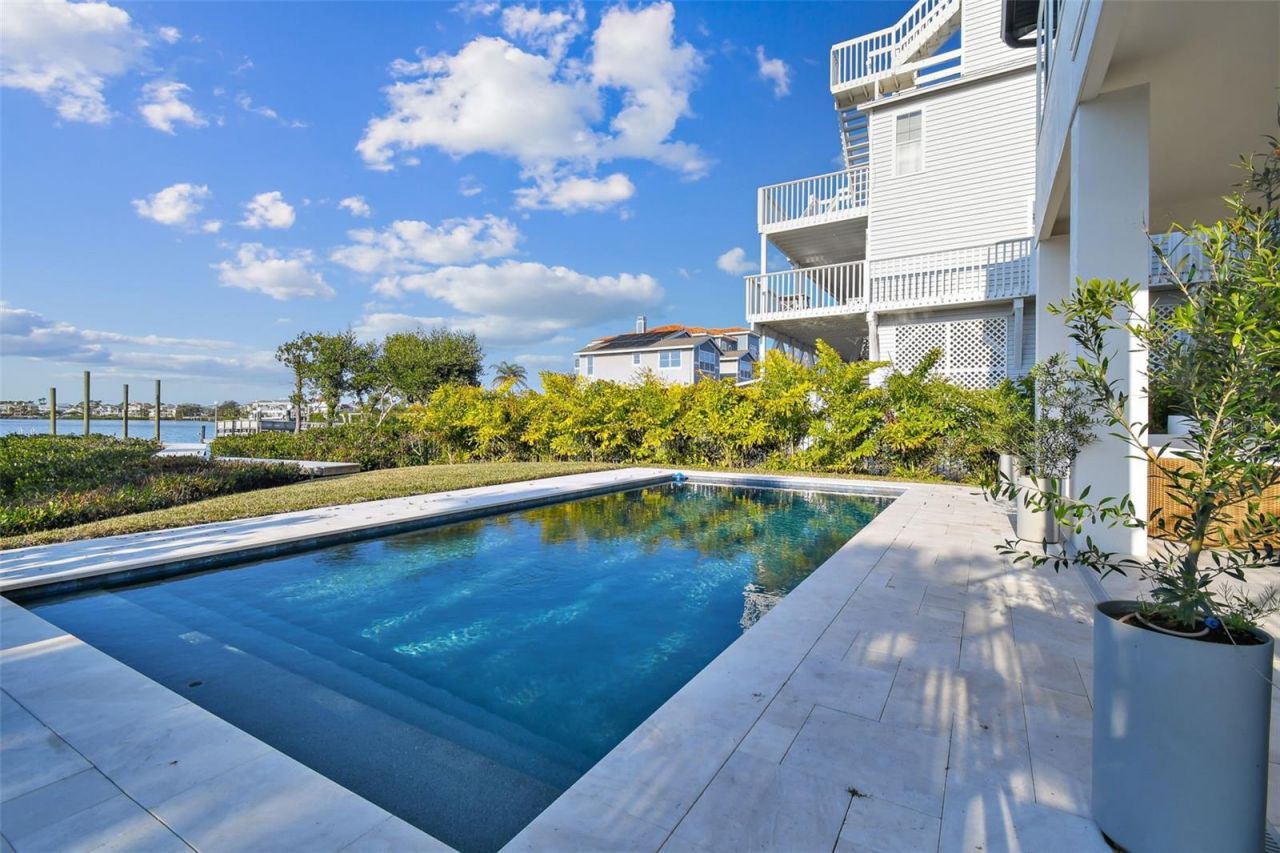 1640 Sea Breeze Drive, Tarpon Springs, FL 34689 Photo