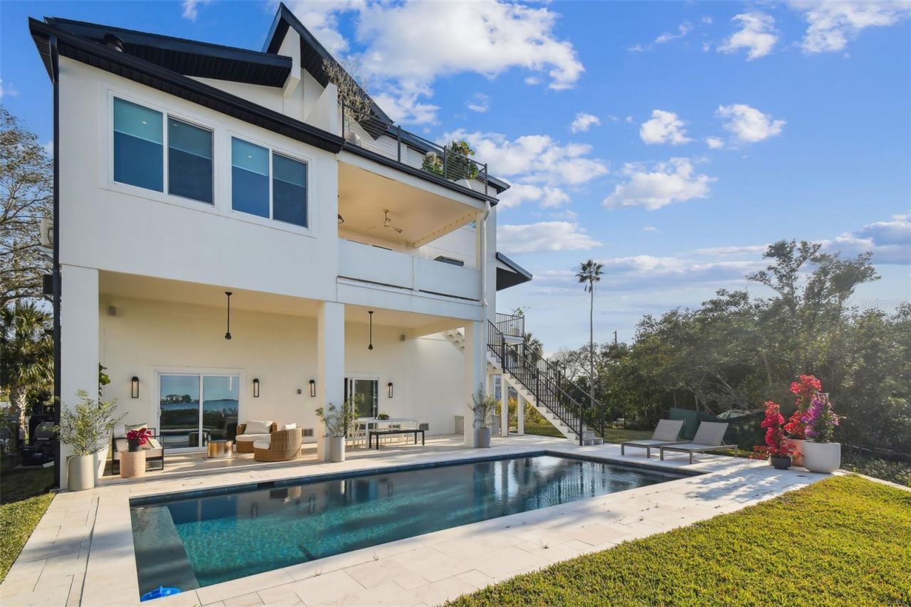 1640 Sea Breeze Drive, Tarpon Springs, FL 34689 Photo