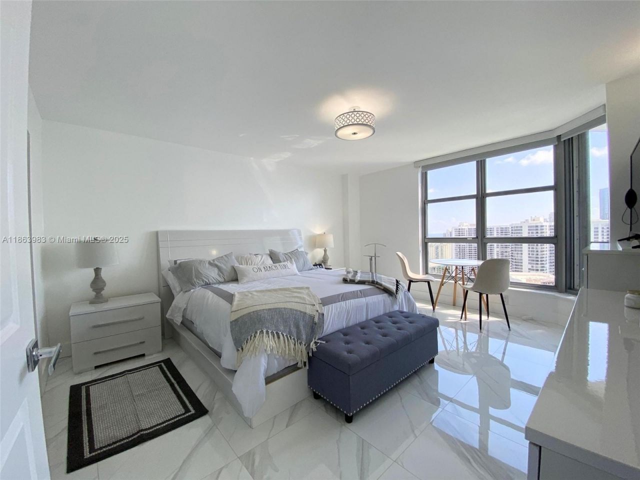 3530 Mystic Pointe Dr, Unit 3014, Aventura, FL 33180 Photo