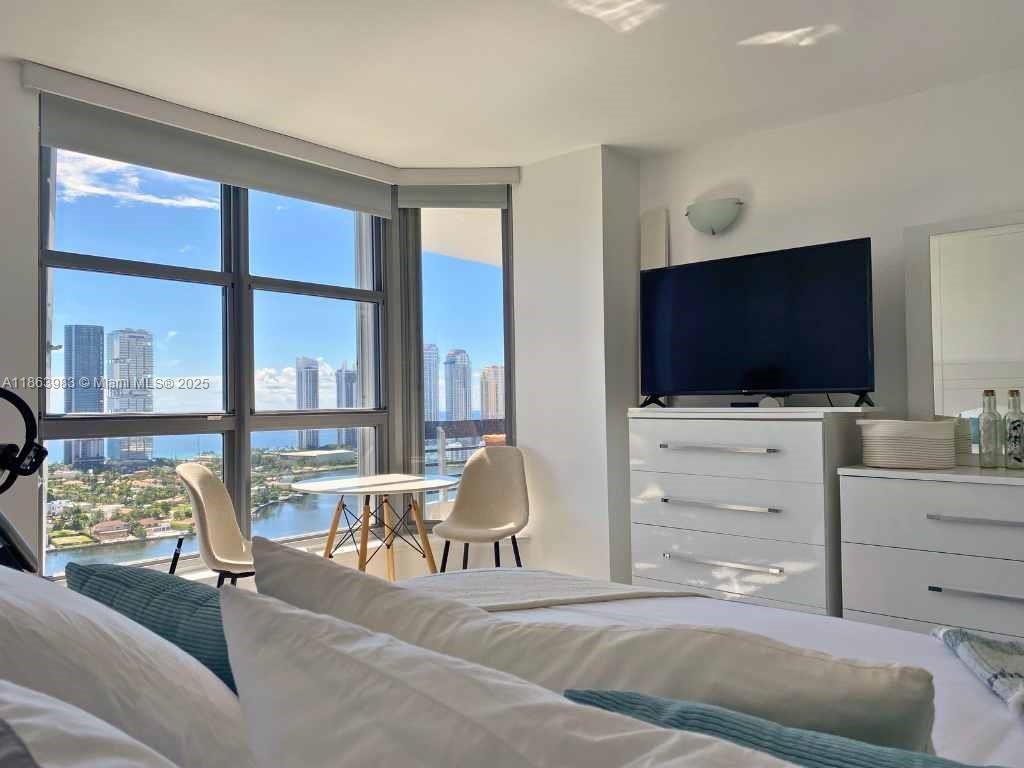 3530 Mystic Pointe Dr, Unit 3014, Aventura, FL 33180 Photo