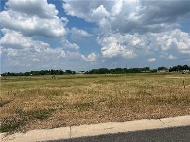 709 W 8th Street, Litchfield, MN 55355