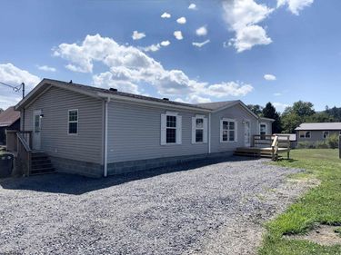 28 Cavalier Street, Beverly, WV 26253