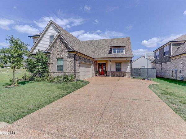 5162 Kensley Court, Southaven, MS 38672