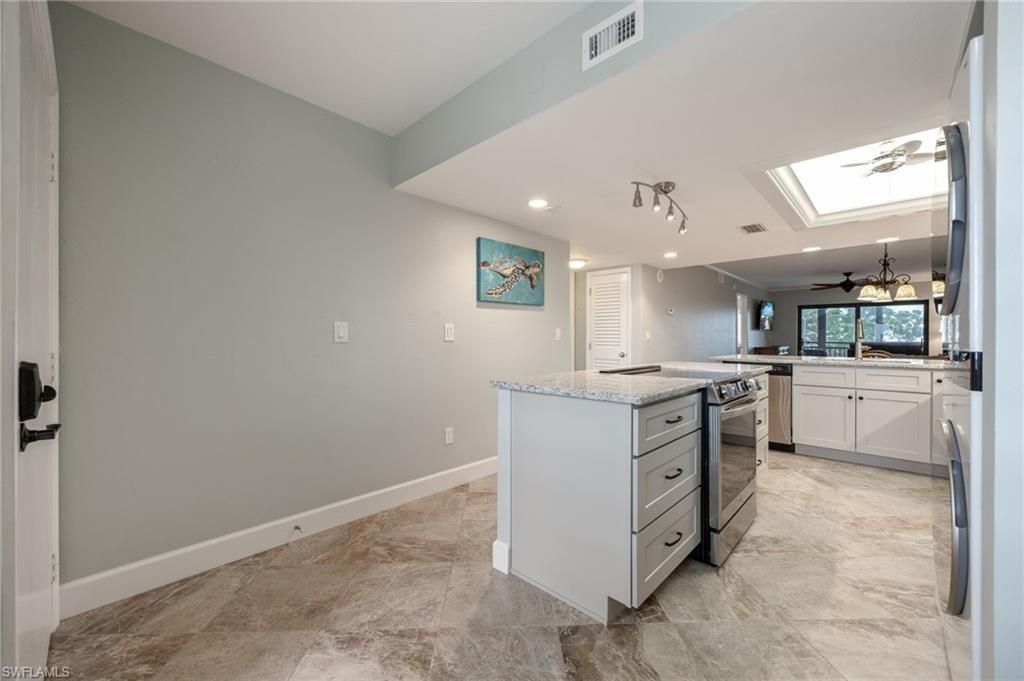 4265 Bay Beach Ln, Unit 425, Fort Myers Beach, FL 33931 Photo