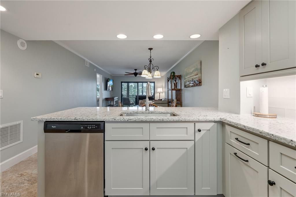 4265 Bay Beach Ln, Unit 425, Fort Myers Beach, FL 33931 Photo