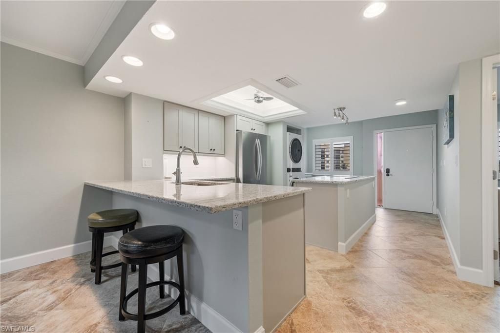 4265 Bay Beach Ln, Unit 425, Fort Myers Beach, FL 33931 Photo