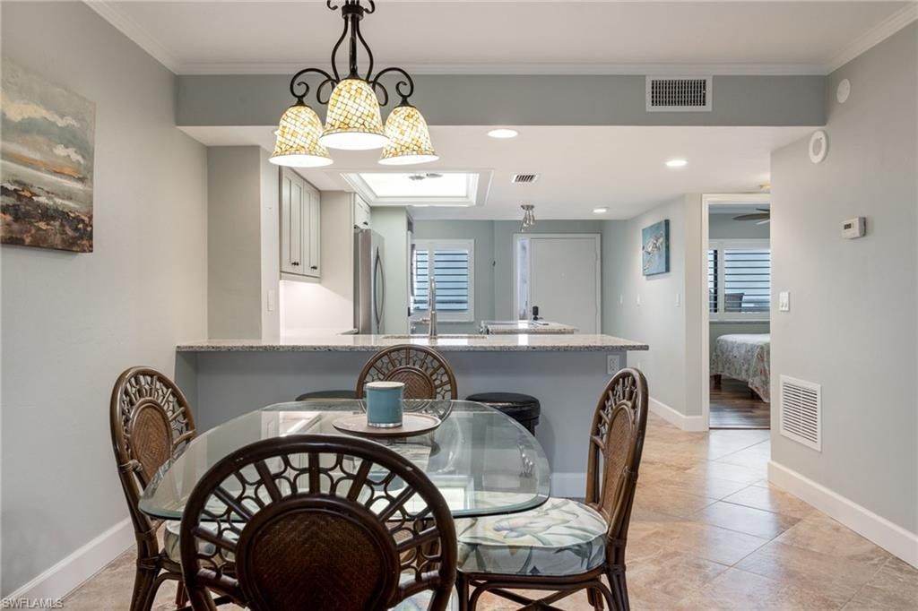 4265 Bay Beach Ln, Unit 425, Fort Myers Beach, FL 33931 Photo