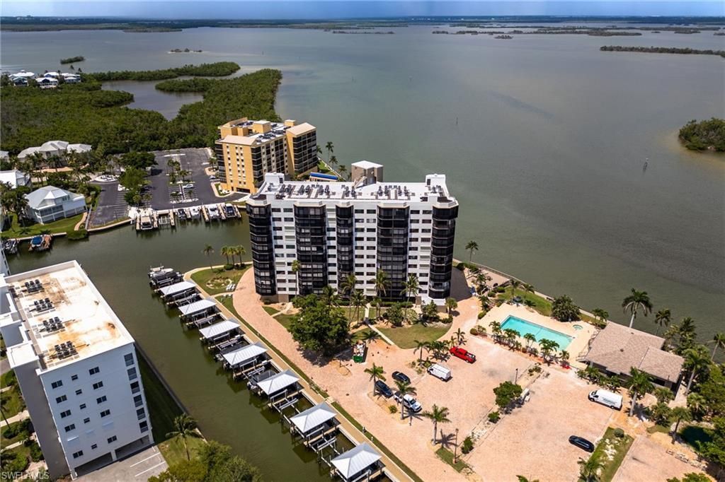 4265 Bay Beach Ln, Unit 425, Fort Myers Beach, FL 33931 Photo