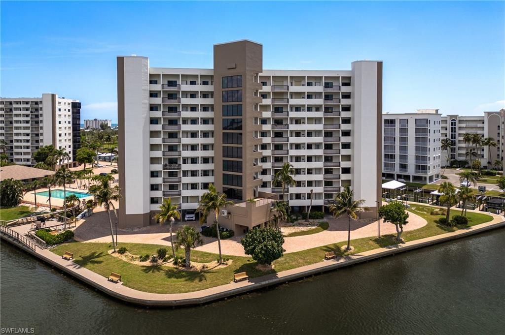 4265 Bay Beach Ln, Unit 425, Fort Myers Beach, FL 33931 Photo