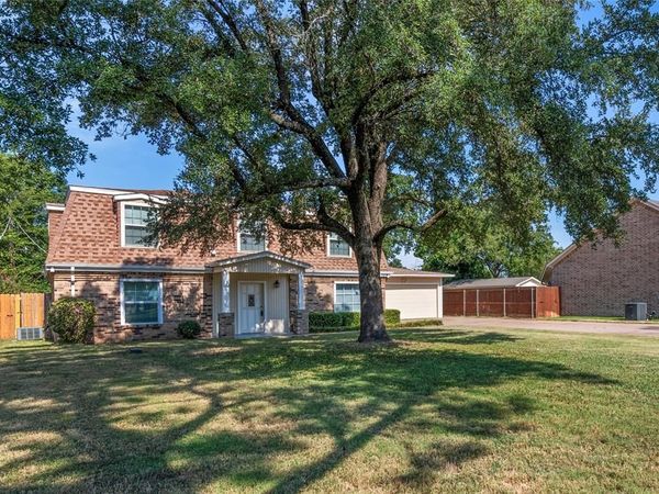 4102 Apache Trl Court, Granbury, TX 76048