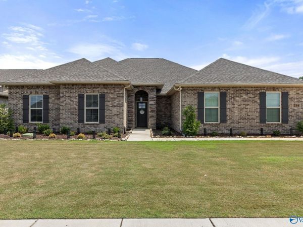 204 Nellie Faye Lane, Meridianville, AL 35759