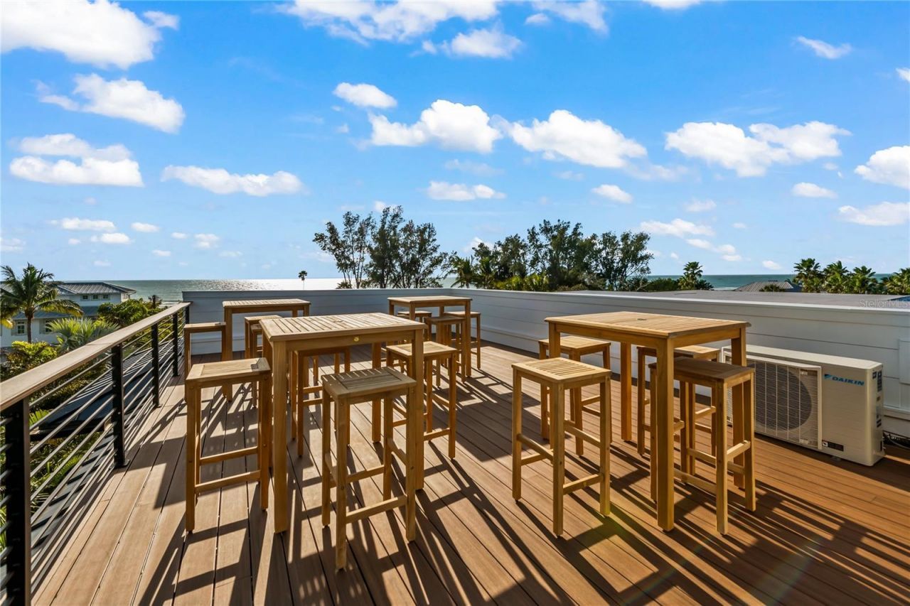 107 Maple Avenue, Anna Maria, FL 34216 Photo