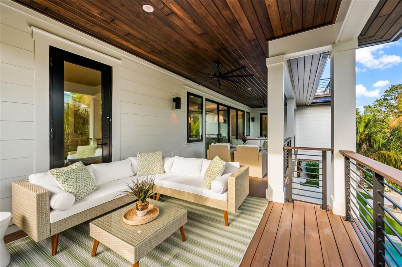 107 Maple Avenue, Anna Maria, FL 34216 Photo