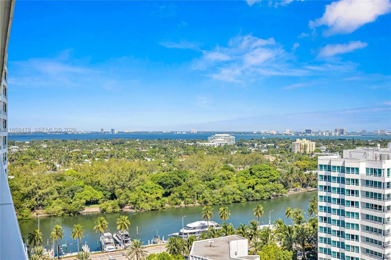 4391 Collins Ave, Unit 1706/1707, Miami Beach, FL 33140 Photo