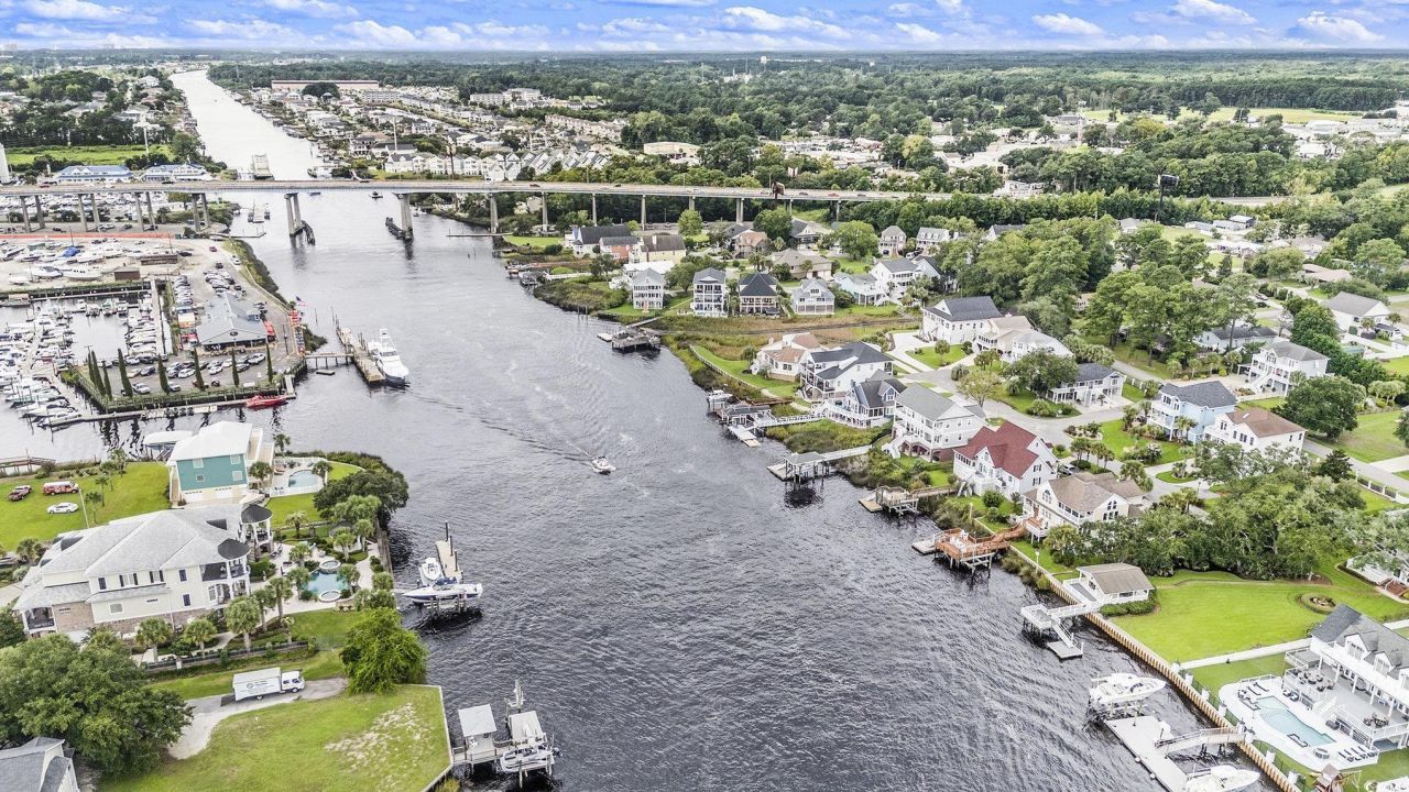 202 Old Harbour Ct. Photo 37