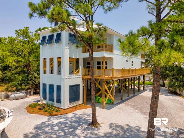 500 LeMoyne Drive, Dauphin Island, AL 36528