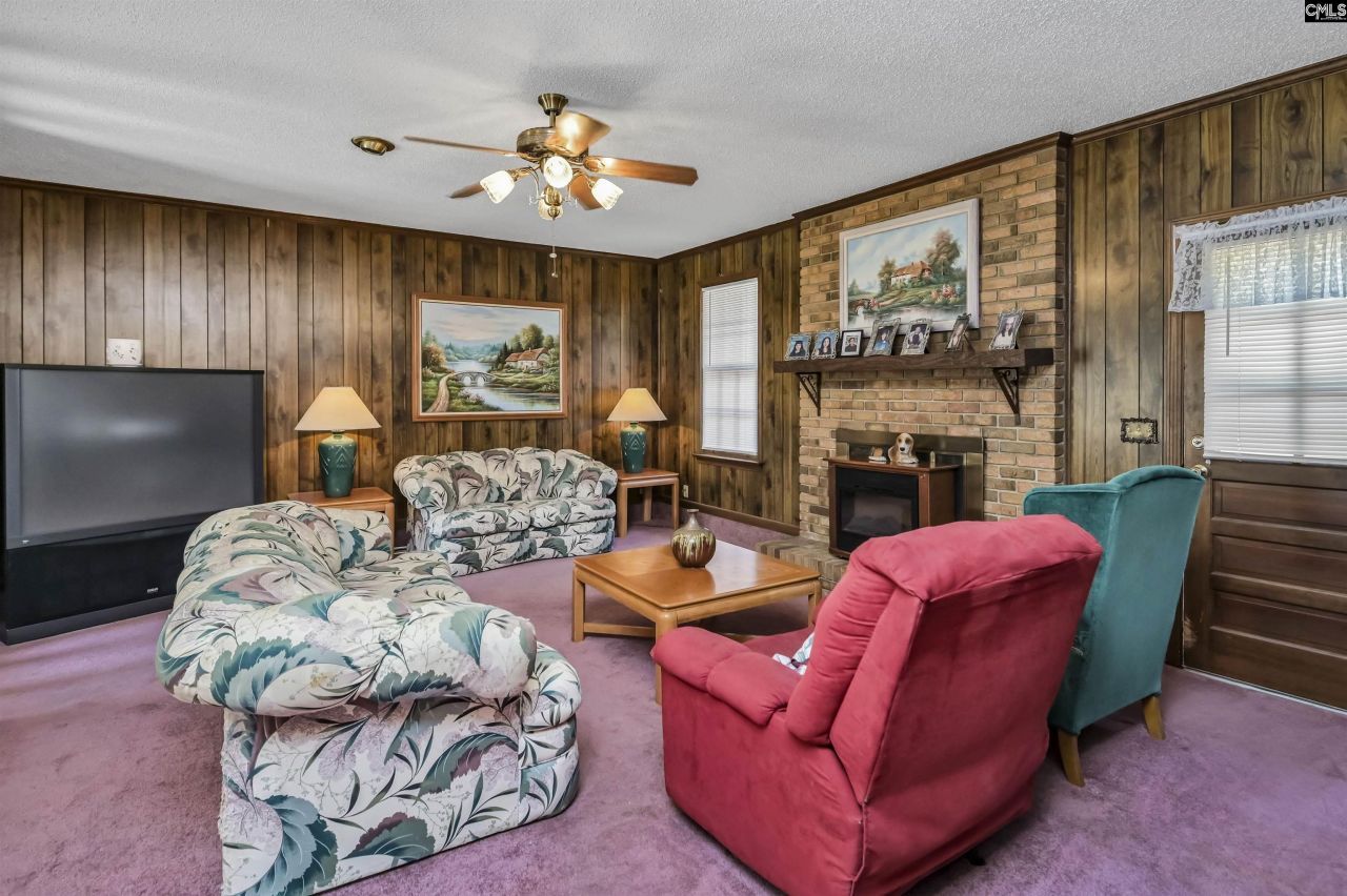 107 Bunker Drive Photo 4